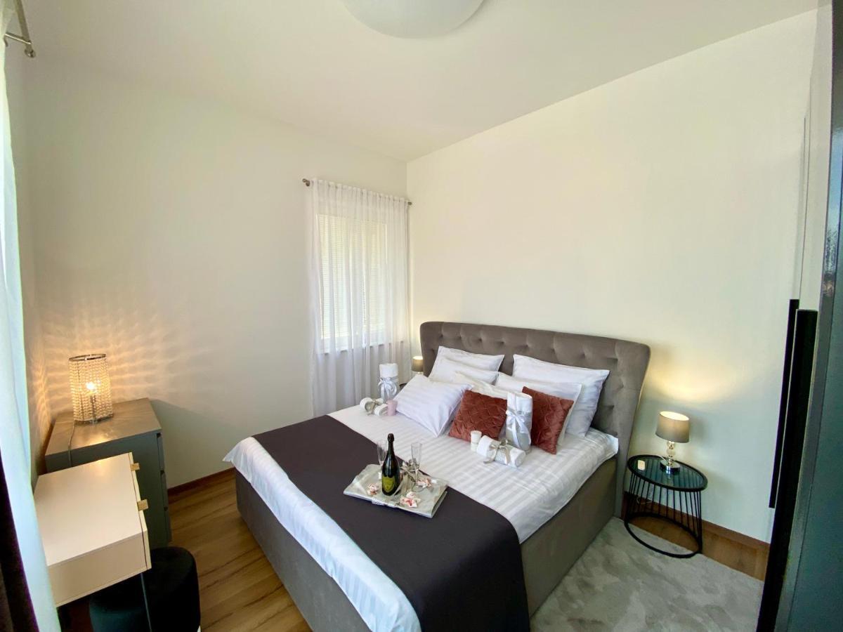 Apartman Sogni D’Oro Apartment Pula Bagian luar foto
